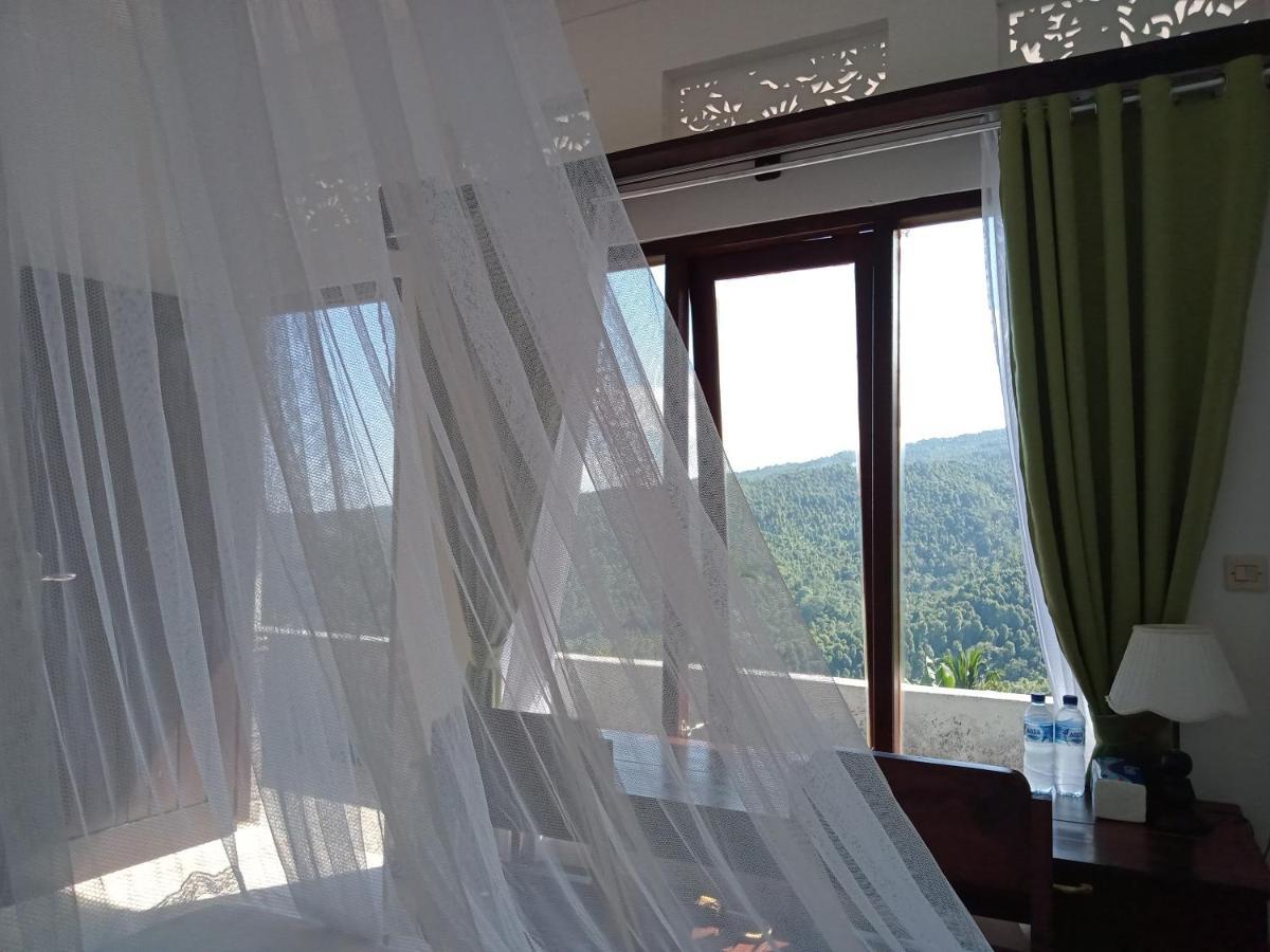 Aris Homestay And Warung Made Munduk Εξωτερικό φωτογραφία