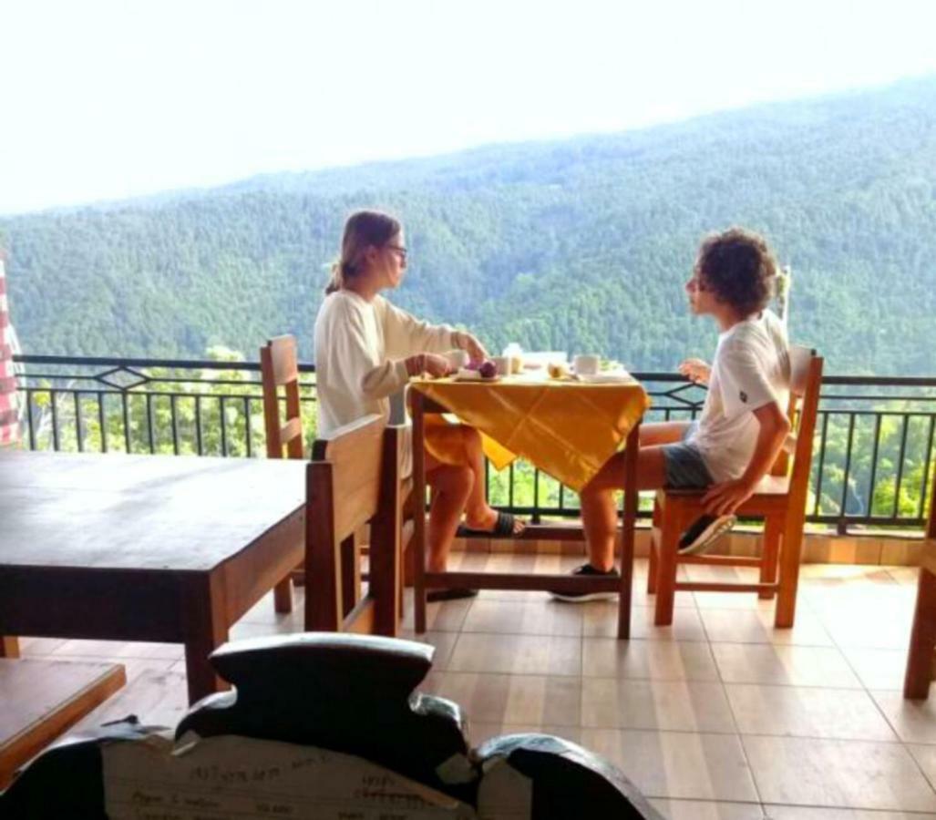 Aris Homestay And Warung Made Munduk Εξωτερικό φωτογραφία